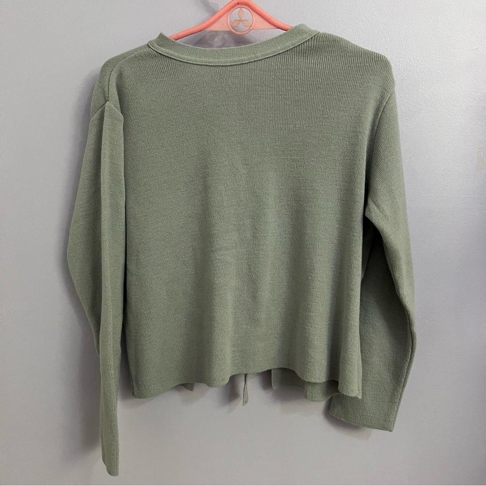 Boohoo petite long sleeve with open back
